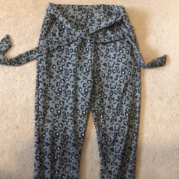 Its a leather type jeans - Picture 4 of 4